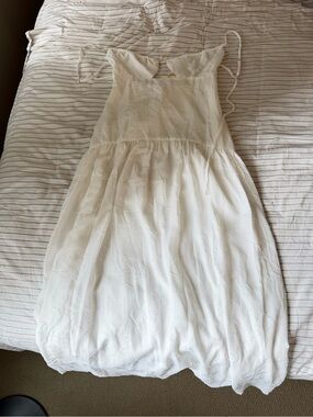 Peppermayo White Embroidered Tie-Shoulder Women Dress L NEVER USED